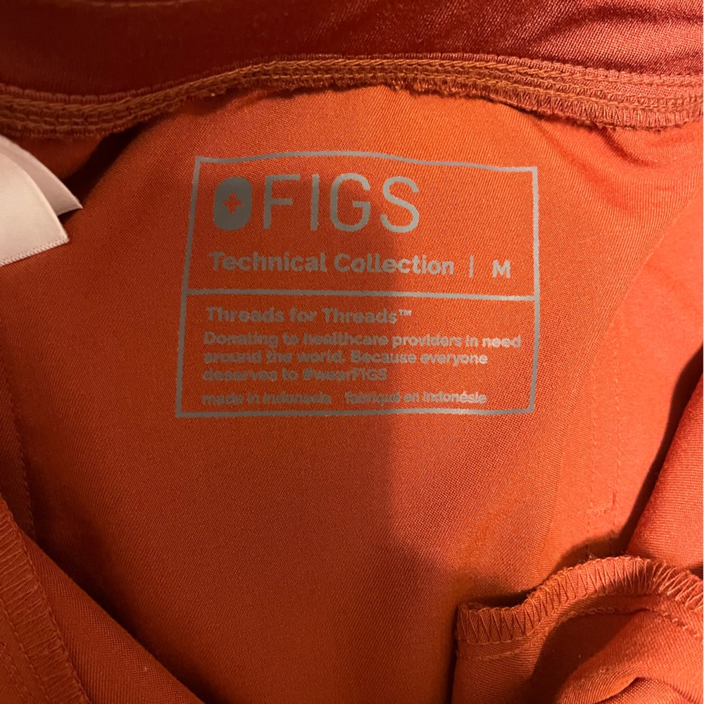 Figs Women's Rust Jogger Pants and Top Set - Picture 4 of 4